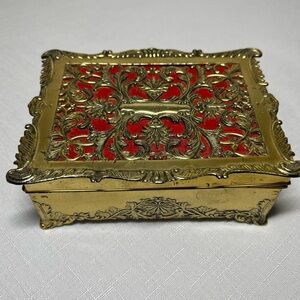 Vintage Hollywood Regency filigree jewelry or trinket box.